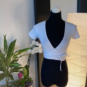 GARAGE Crop Top